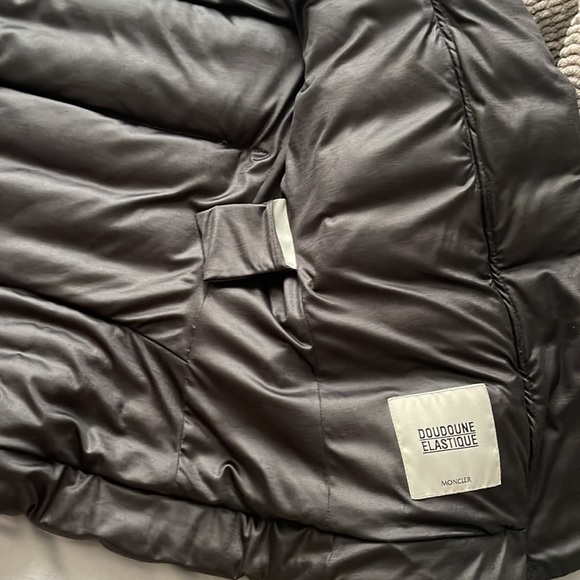 Moncler jacket - Picture 10 of 10